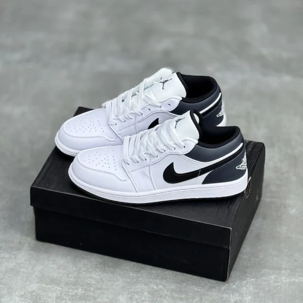 کفش کتونی نایک ایر جردن 1 لو سفید مشکی | Nike Air Jordan 1 Low