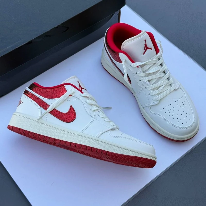 کفش کتونی نایک ایر جردن 1 لو یاقوتی | Nike Air Jordan 1 Low Ruby