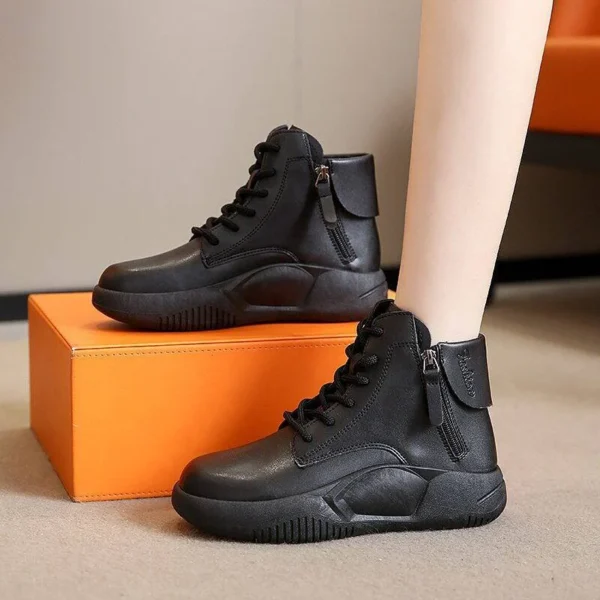نیم‌بوت زنانه زیپ‌دار چرمی مدل فشن | Fashion zip ankle boots